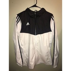 women’s adidas windbreaker sz M
